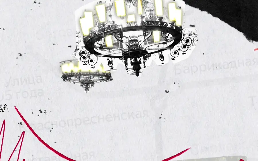 Chandeliers in the vestibule